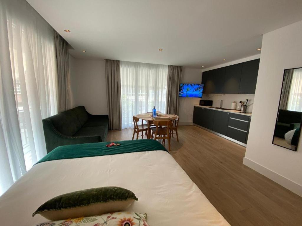 Apartamentos Turisticos La Plaza Chipiona Exteriér fotografie